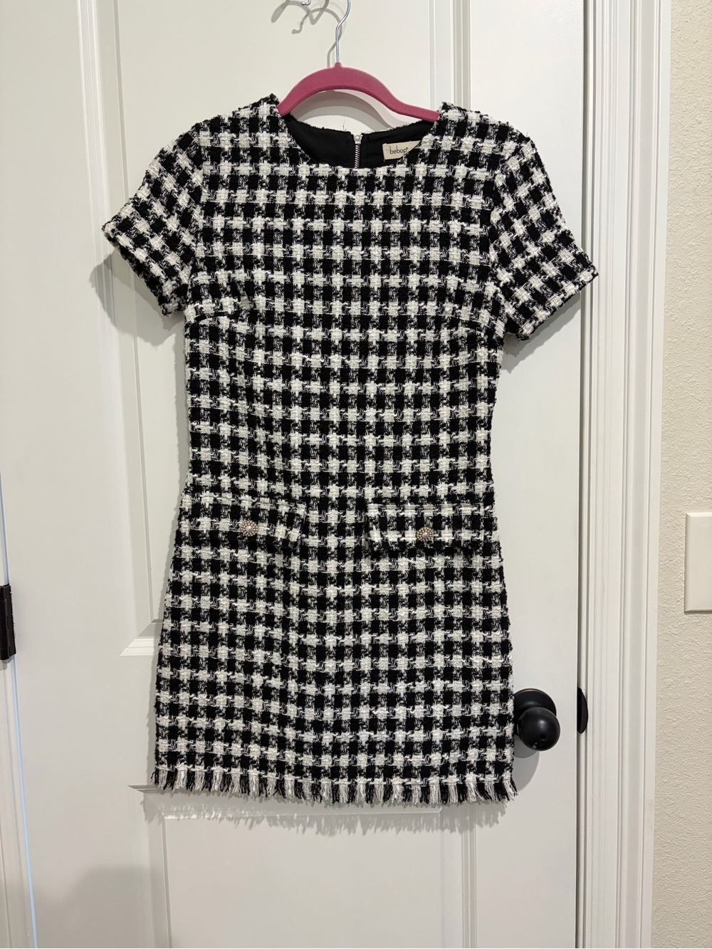 BeBop Black & White Houndstooth Short Sleeve Shift Dress